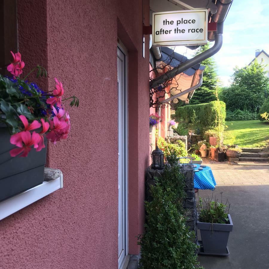 The Place After The Race B&B Müllenbach Eksteriør billede